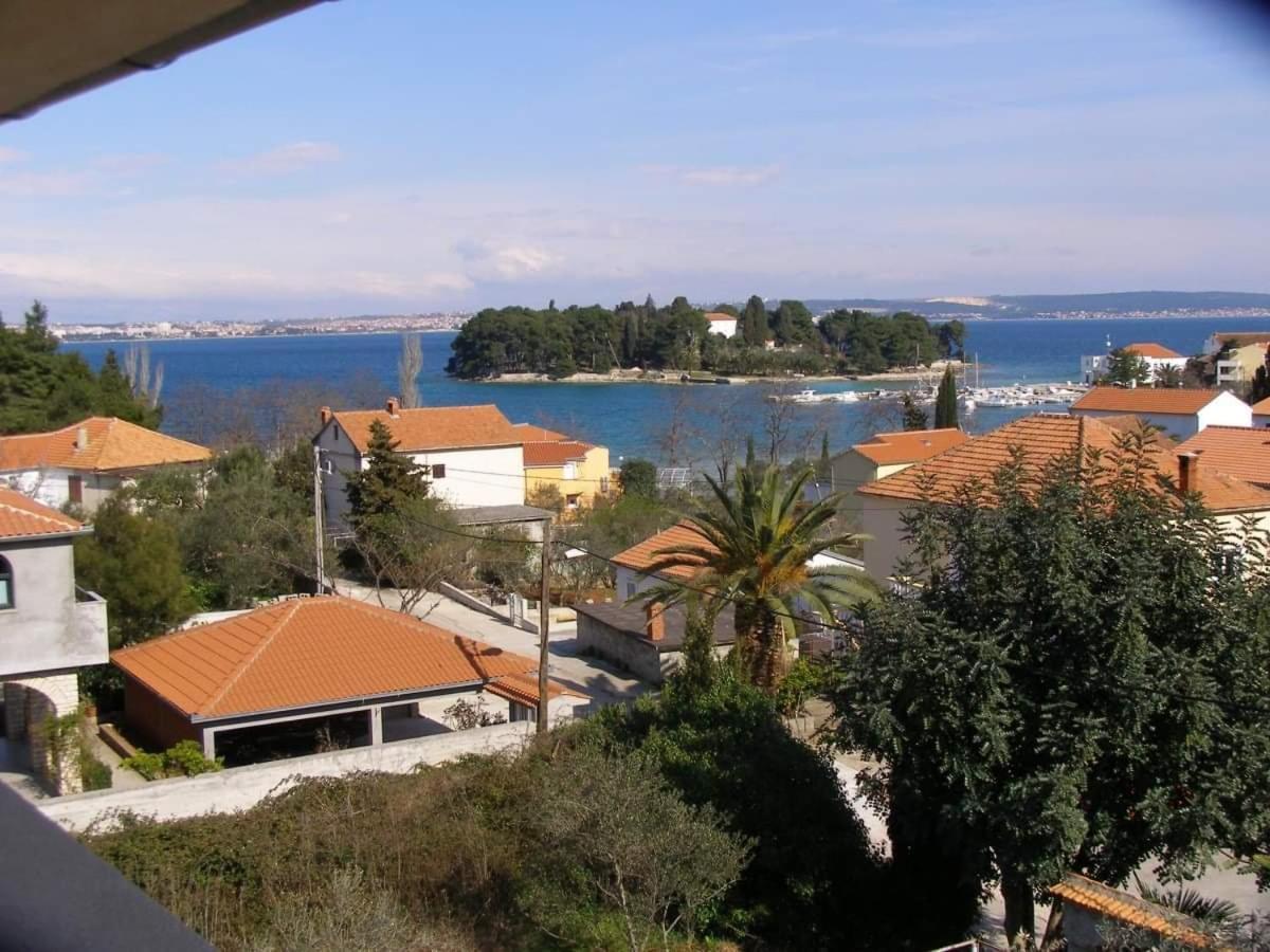 Apartmani Maria Preko Bagian luar foto